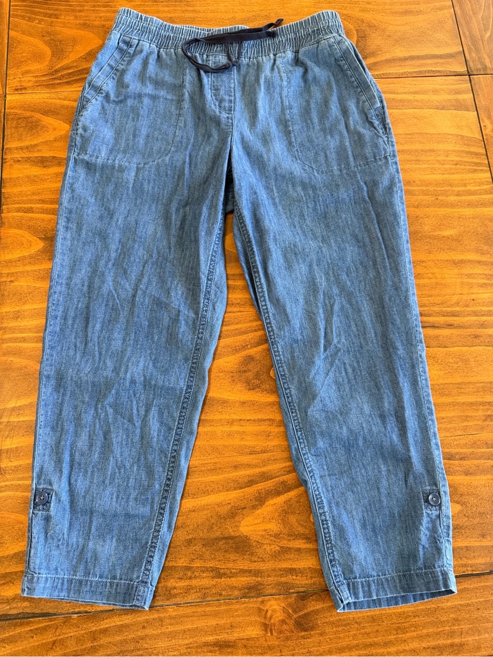 Talbots Women’s Small Petite Blue Light Thin Denim Cropped Jogger Pants